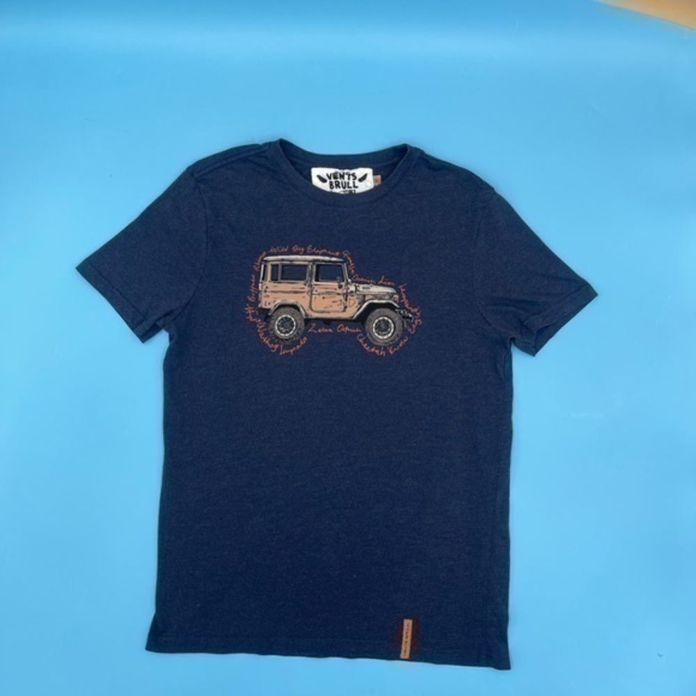 LIKE NEW! Original Vents Brull Jeep Tee